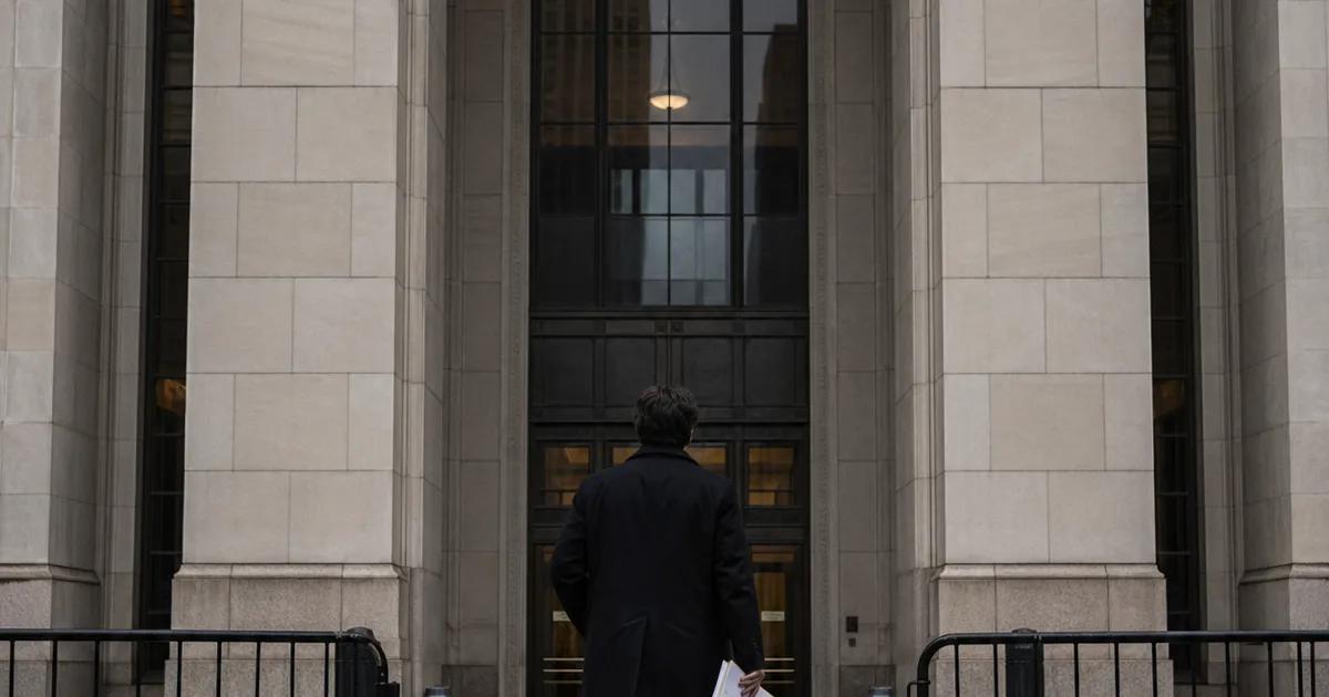 실업급여 사기 선고, 미국 안전망 신뢰 흔들다