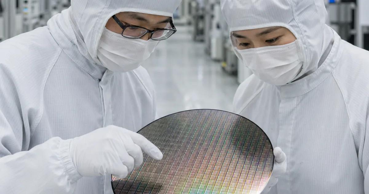 AI 반도체 열풍, 한국·대만 증시 최고치 | SOXX, SMH