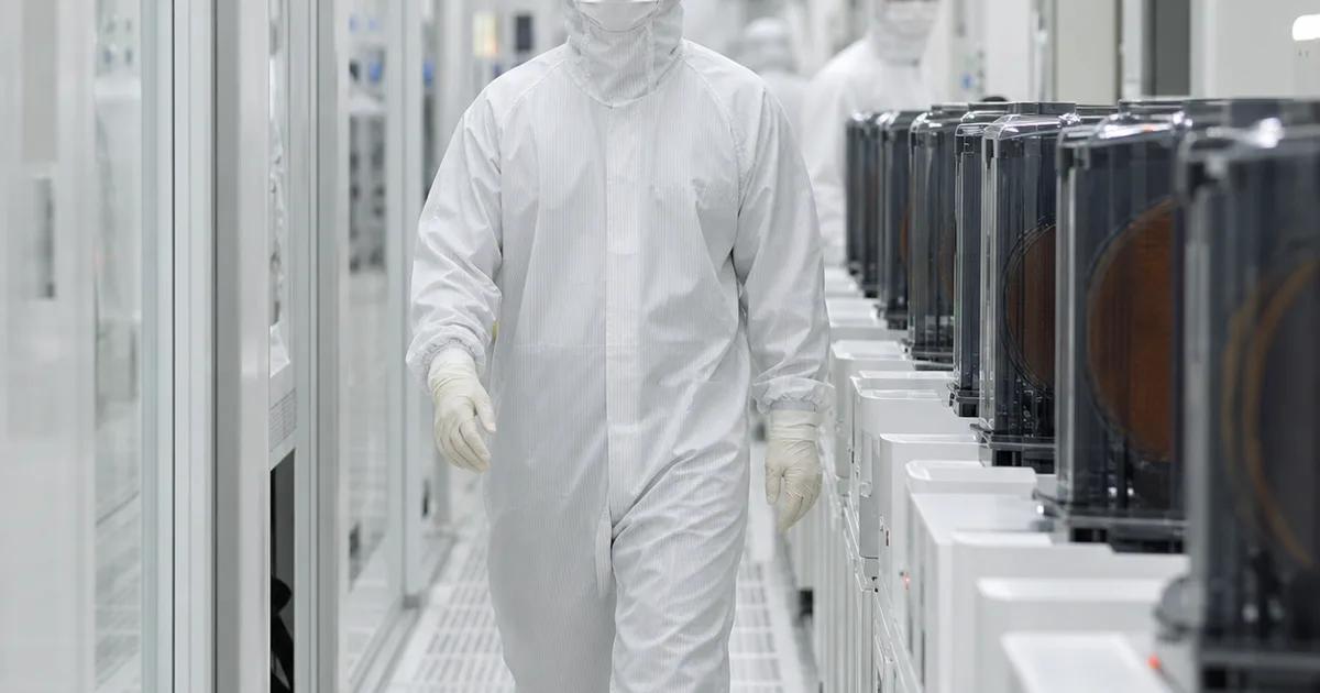 기관 매도에도 TSMC, AI 공급망 축 유지 | SMH, SOXX